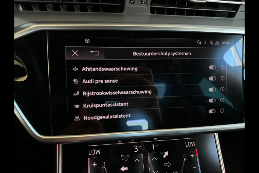 Audi RS6 Avant 4.0 TFSI quattro Pano|Ceramic|Carbon|B&O 3D