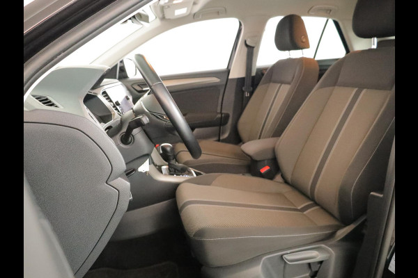 Volkswagen T-Roc 1.5 TSI Style 150pk DSG| Navi| Trekhaak | 17'LM-velgen| extra getint glas| Alarm