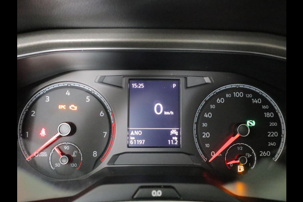 Volkswagen T-Roc 1.5 TSI Style 150pk DSG| Navi| Trekhaak | 17'LM-velgen| extra getint glas| Alarm