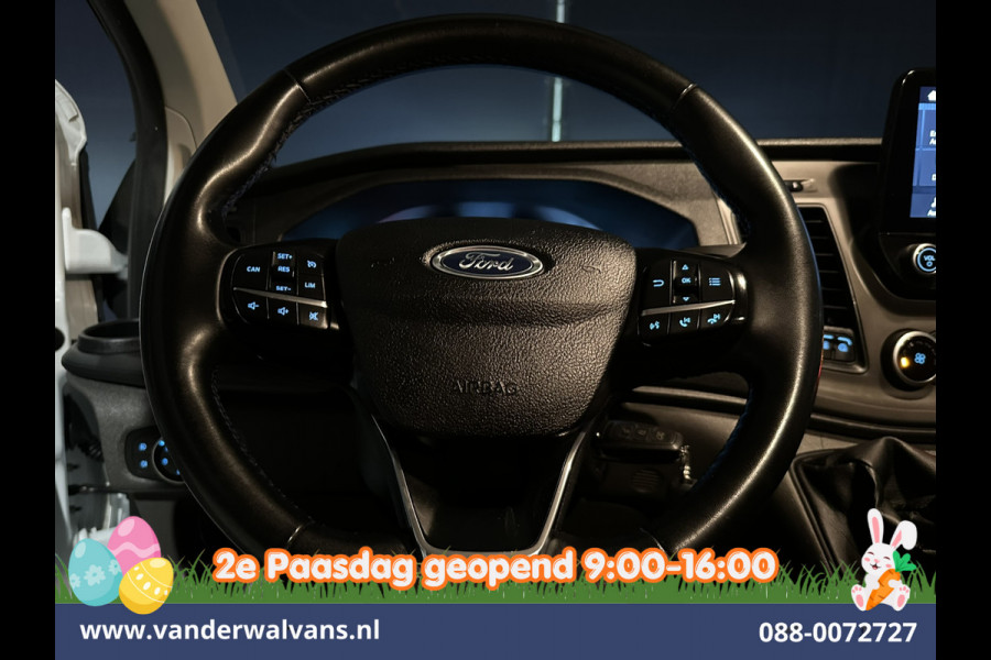 Ford Transit Custom 2.0 TDCI 131pk L2H1 Euro6 Airco | LED | Apple Carplay | Cruisecontrol | 2800kg Trekhaak Parkeersensoren, Stoelverwarming, Verwarmde voorruit, Bijrijdersbank