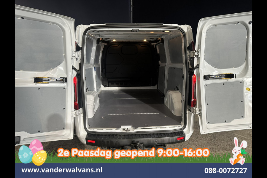 Ford Transit Custom 2.0 TDCI 131pk L2H1 Euro6 Airco | LED | Apple Carplay | Cruisecontrol | 2800kg Trekhaak Parkeersensoren, Stoelverwarming, Verwarmde voorruit, Bijrijdersbank