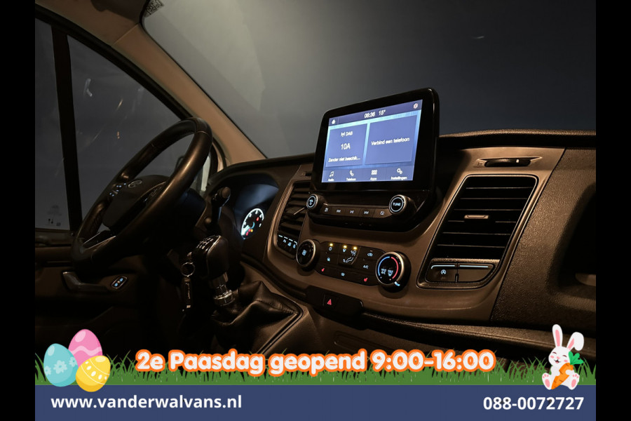 Ford Transit Custom 2.0 TDCI 131pk L2H1 Euro6 Airco | LED | Apple Carplay | Cruisecontrol | 2800kg Trekhaak Parkeersensoren, Stoelverwarming, Verwarmde voorruit, Bijrijdersbank