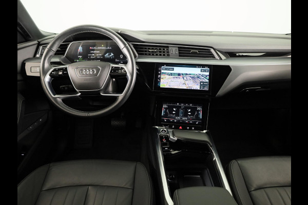 Audi Q8 e-tron 50 quattro Edition 95 kWh 340pk | SOH 96% | Lederen bekleding | | 20 inch lichtmetalen velgen | Elektrisch verstelbare voorstoelen met geheugen | Parkeercamera |