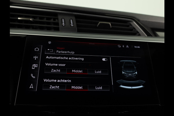 Audi Q8 e-tron 50 quattro Edition 95 kWh 340pk | SOH 96% | Lederen bekleding | | 20 inch lichtmetalen velgen | Elektrisch verstelbare voorstoelen met geheugen | Parkeercamera |