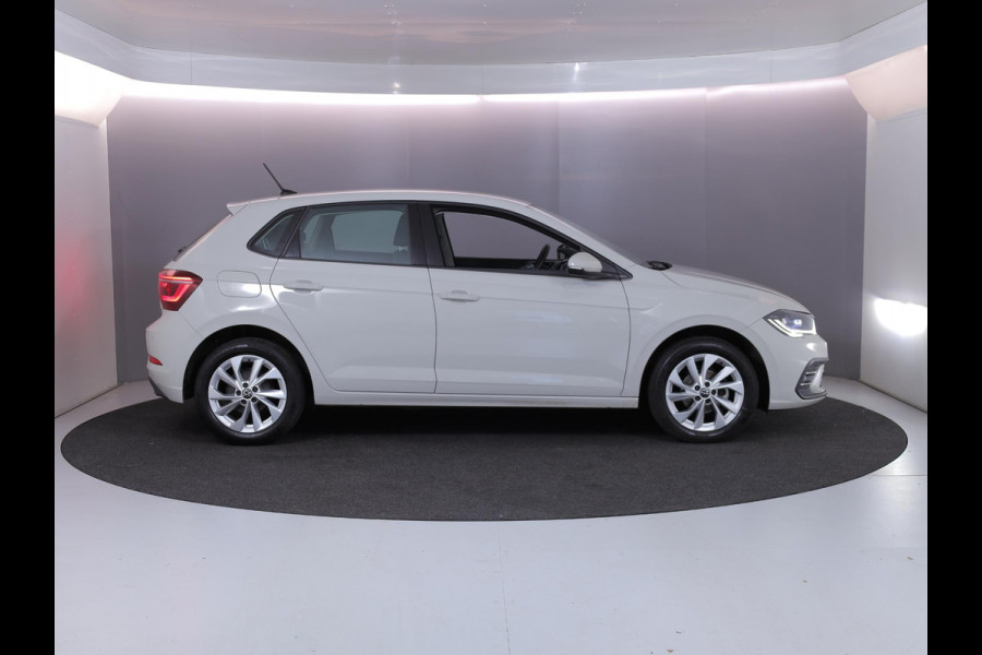Volkswagen Polo 1.0 TSI Style 95pk 5bak| digital display| Navi | 16'LM-velgen parksensors | climatronic