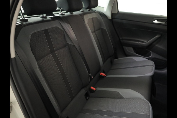 Volkswagen Polo 1.0 TSI Style 95pk 5bak| digital display| Navi | 16'LM-velgen parksensors | climatronic