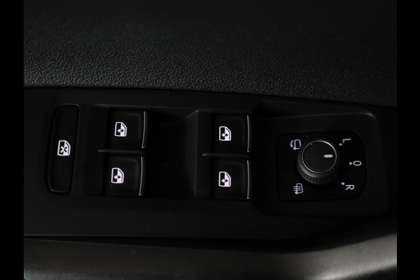 Volkswagen Polo 1.0 TSI Style 95pk 5bak| digital display| Navi | 16'LM-velgen parksensors | climatronic