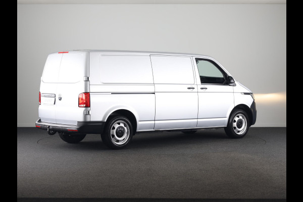 Volkswagen Transporter 2.0 TDI L2H1 32 150PK DSG | Navigatie via app | Parkeersensoren | Trekhaak |