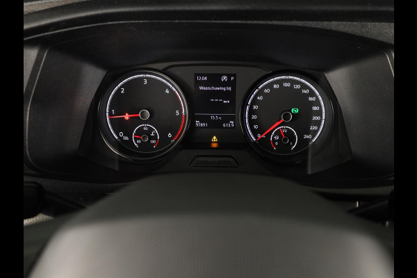 Volkswagen Transporter 2.0 TDI L2H1 32 150PK DSG | Navigatie via app | Parkeersensoren | Trekhaak |