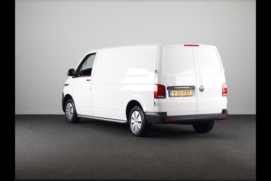 Volkswagen Transporter 2.0 TDI L2H1 28 Comfortline 110 pk | Verlengde garantie | Navigatie via App | Parkeersensoren achter | Cruise control |