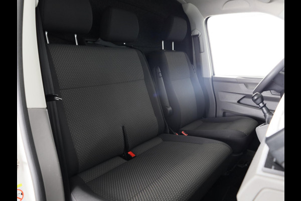 Volkswagen Transporter 2.0 TDI L2H1 28 Comfortline 110 pk | Verlengde garantie | Navigatie via App | Parkeersensoren achter | Cruise control |