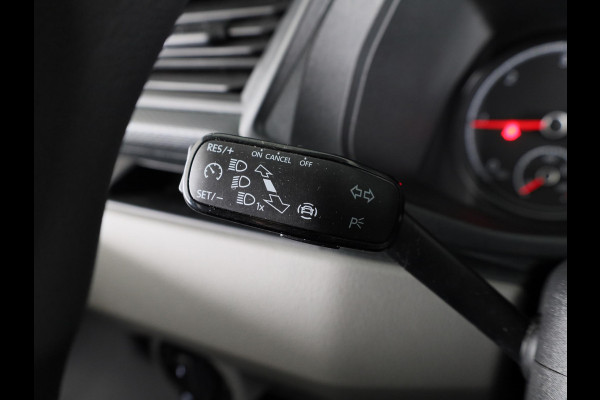 Volkswagen Transporter 2.0 TDI L2H1 28 Comfortline 110 pk | Verlengde garantie | Navigatie via App | Parkeersensoren achter | Cruise control |