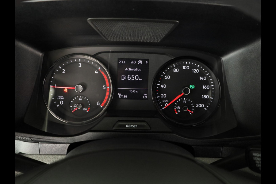 Volkswagen Crafter 35 2.0 TDI L3H3 Exclusive EURO VI 140 pk Automaat | Verlengde garantie | Navigatie | Parkeersensoren | Achteruitrijcamera | Cruise control |