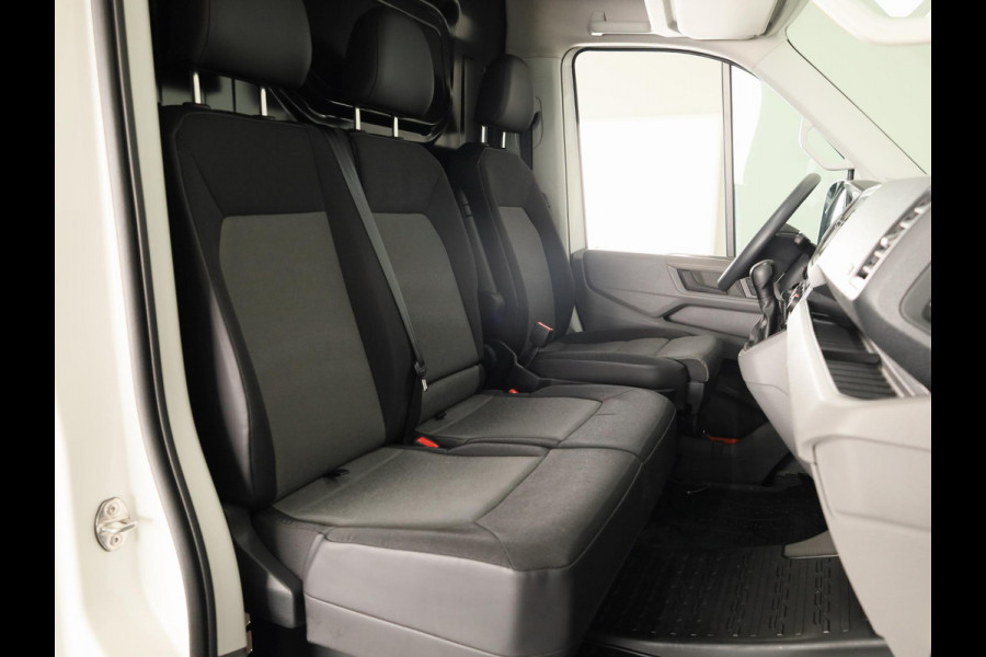 Volkswagen Crafter 35 2.0 TDI L3H3 Exclusive EURO VI 140 pk Automaat | Verlengde garantie | Navigatie | Parkeersensoren | Achteruitrijcamera | Cruise control |