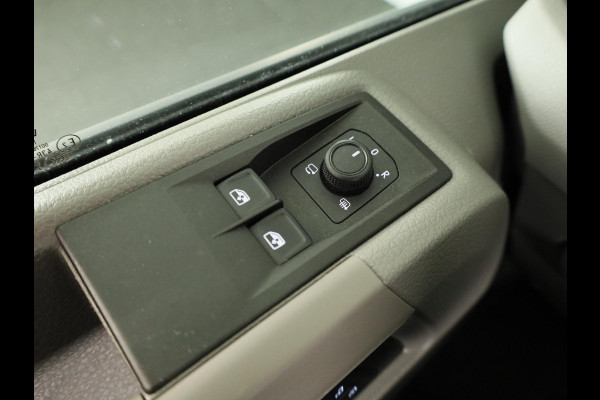 Volkswagen Crafter 35 2.0 TDI L3H3 Exclusive EURO VI 140 pk Automaat | Verlengde garantie | Navigatie | Parkeersensoren | Achteruitrijcamera | Cruise control |