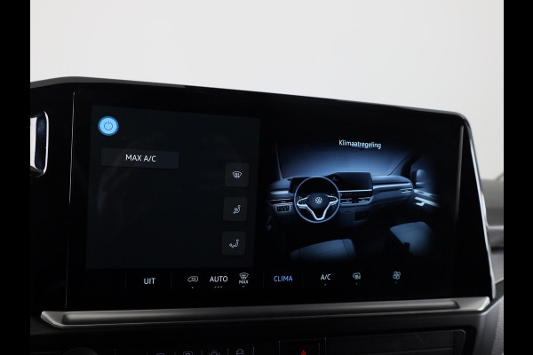 Volkswagen Transporter 2.0 TDI L2H1 30 Life | 110 PK Hand | Styling pakket | Camera | App Connect | Trekhaak |