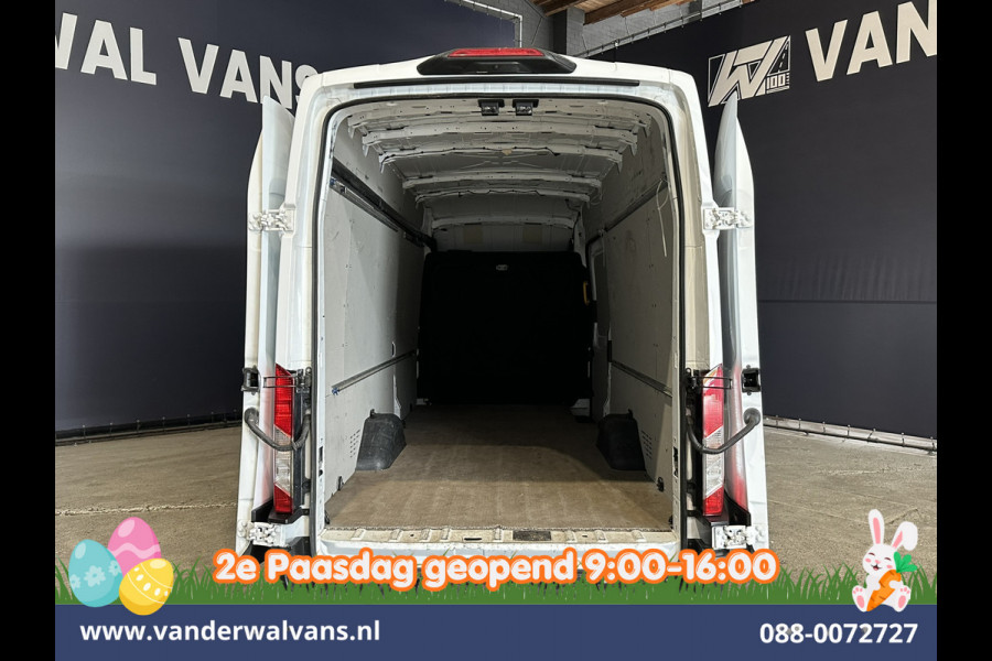 Ford Transit 2.0 TDCI 131pk L4H3 Jumbo Euro6 Airco | Camera | Cruisecontrol | Stoelverwarming Verwarmde voorruit, Parkeersensoren, Bijrijdersbank, 2750kg trekvermogen