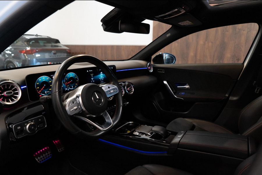 Mercedes-Benz A-Klasse 200 Business AMG Night Pakket Pano|Cruise|Camera|Keyless