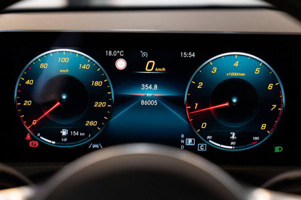 Mercedes-Benz A-Klasse 200 Business AMG Night Pakket Pano|Cruise|Camera|Keyless