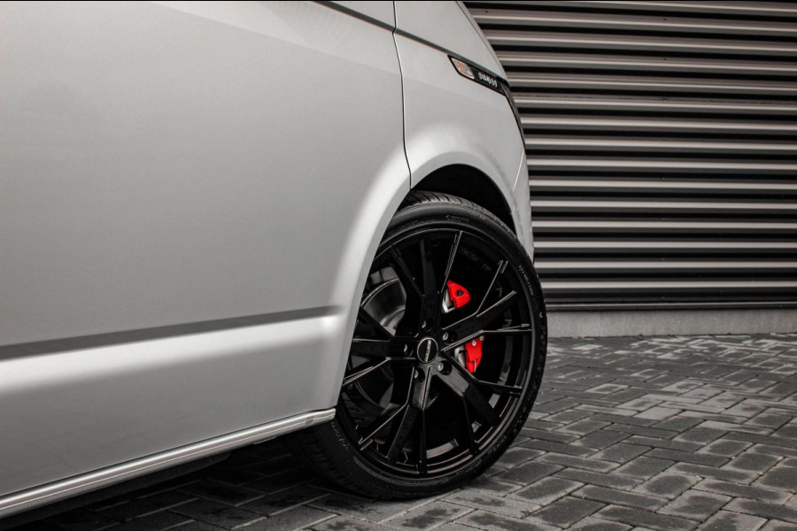 Volkswagen Transporter 2.0 TDI L2H1 150PK NEW LAGE BIJTELLING BULLI / LEDEREN BEKLEDING / DUBBEL CABINE / NAVIGATIE / ACTIVE