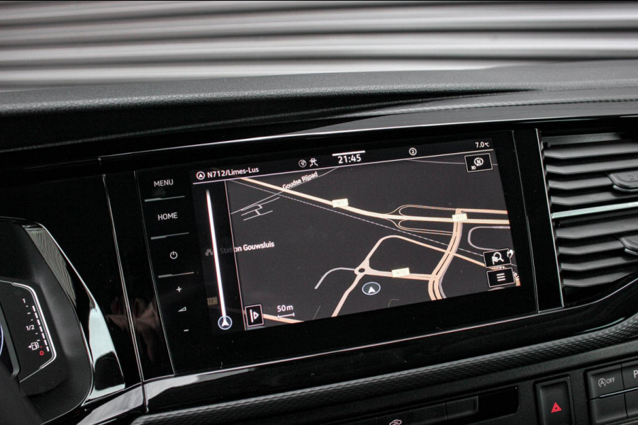 Volkswagen Transporter 2.0 TDI L2H1 150PK NEW LAGE BIJTELLING BULLI / LEDEREN BEKLEDING / DUBBEL CABINE / NAVIGATIE / ACTIVE