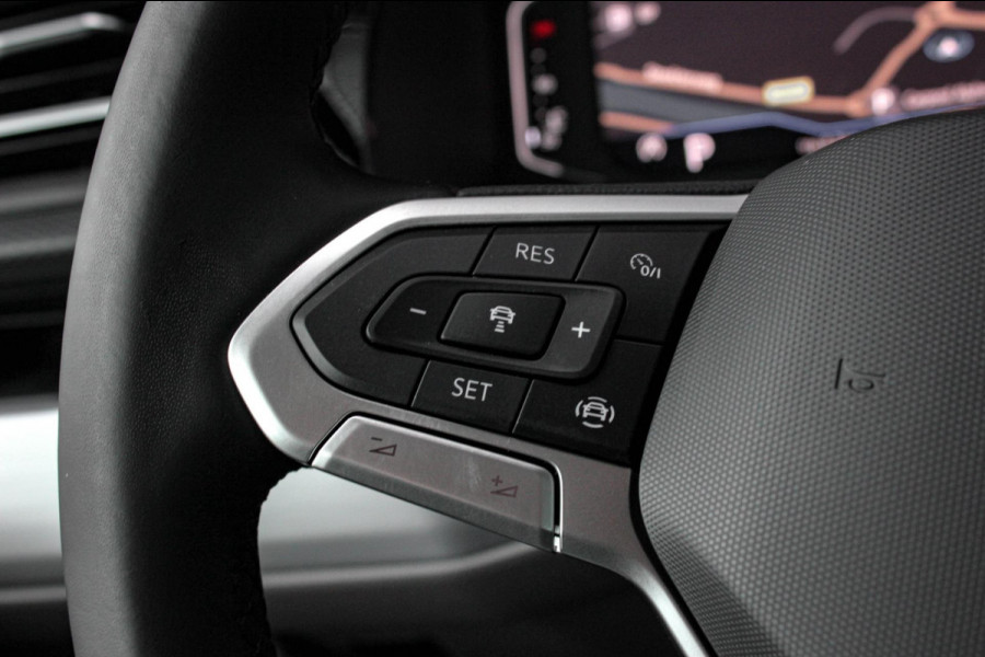 Volkswagen Transporter 2.0 TDI L2H1 150PK NEW LAGE BIJTELLING BULLI / LEDEREN BEKLEDING / DUBBEL CABINE / NAVIGATIE / ACTIVE