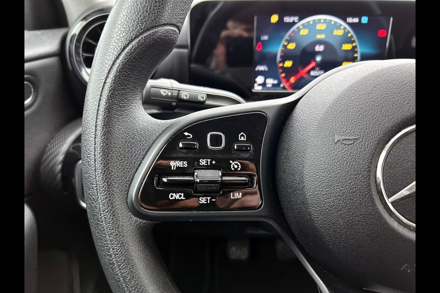 Mercedes-Benz A-Klasse 200 NAVI | CRUISE | 18” AMG | STOELVERWARMING