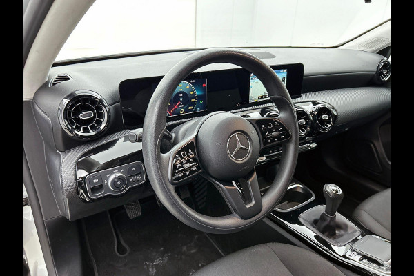 Mercedes-Benz A-Klasse 200 NAVI | CRUISE | 18” AMG | STOELVERWARMING