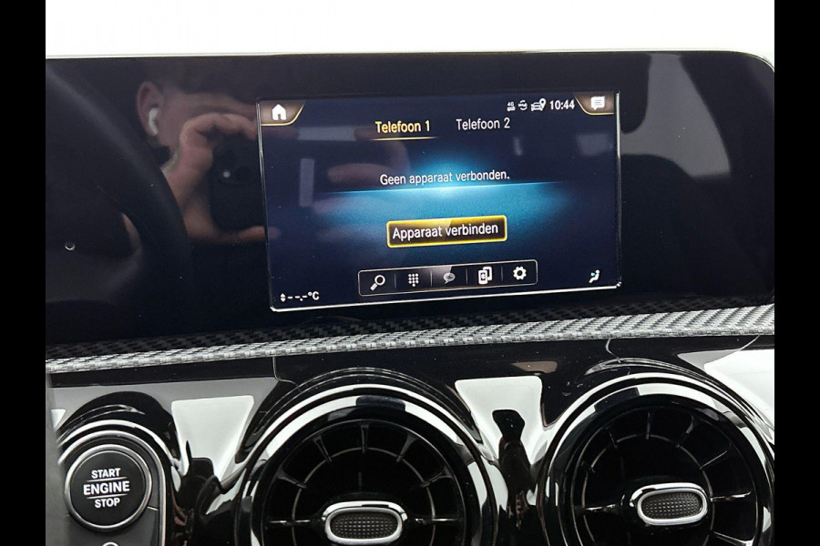 Mercedes-Benz A-Klasse 200 NAVI | CRUISE | 18” AMG | STOELVERWARMING