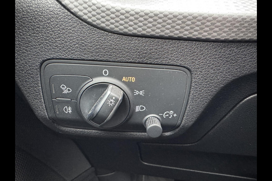Audi Q2 35 TFSI S Edition 150pk Automaat | Afneembare Trekhaak | Stoelverwarming | Navigatie | Climate control