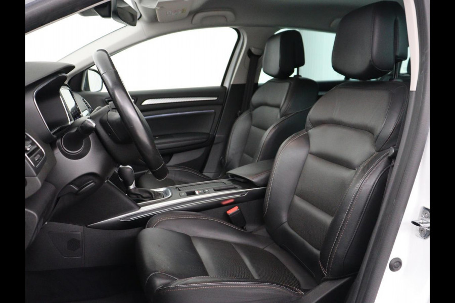 Renault Mégane 1.3 TCe Business Edition One | Leder | Stoelverwarming | Adaptive cruise | Camera | Carplay | Keyless | Full LED | Navigatie | Park Assist | Dodehoek detectie | Climate control