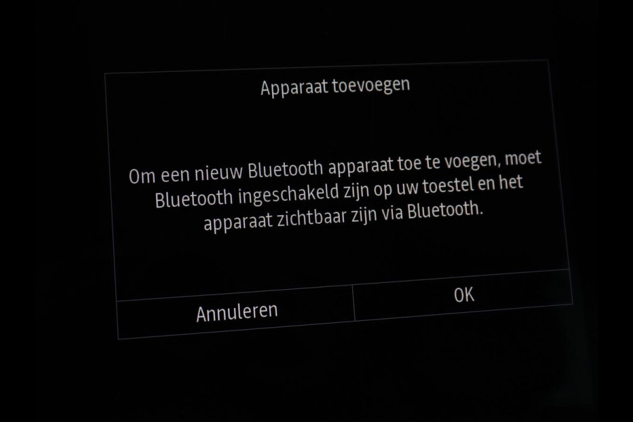 Renault Mégane 1.3 TCe Business Edition One | Leder | Stoelverwarming | Adaptive cruise | Camera | Carplay | Keyless | Full LED | Navigatie | Park Assist | Dodehoek detectie | Climate control
