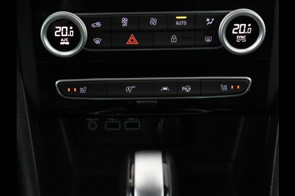 Renault Mégane 1.3 TCe Business Edition One | Leder | Stoelverwarming | Adaptive cruise | Camera | Carplay | Keyless | Full LED | Navigatie | Park Assist | Dodehoek detectie | Climate control
