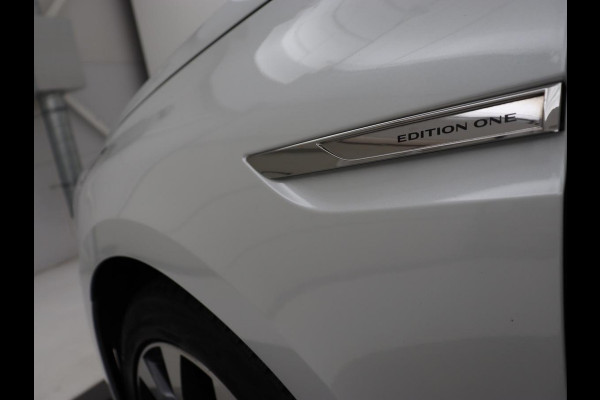 Renault Mégane 1.3 TCe Business Edition One | Leder | Stoelverwarming | Adaptive cruise | Camera | Carplay | Keyless | Full LED | Navigatie | Park Assist | Dodehoek detectie | Climate control