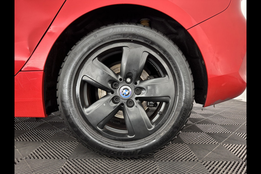 BMW 1-serie 116D Executive Edition *DIGI-COCKPIT | FULL-LED | NAVI-FULLMAP | AMBIENTLIGHT | CRUISE | KEYLESS | PRIVACY-GLASS | ECC | PDC | 16"ALU*