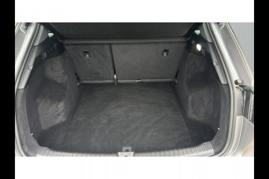 Audi Q4 e-tron 35 Launch edition Advanced Plus 19"LM VELGEN CAMERA