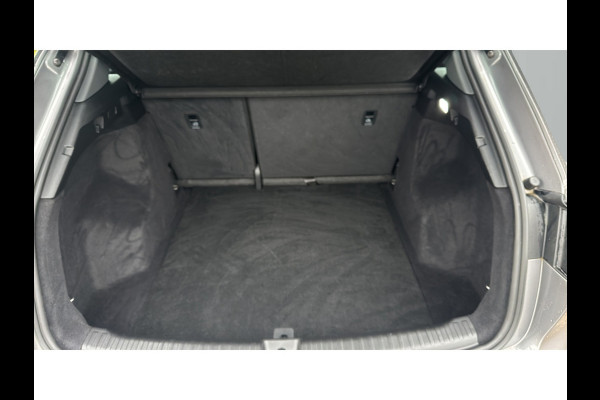 Audi Q4 e-tron 35 Launch edition Advanced Plus 19"LM VELGEN CAMERA