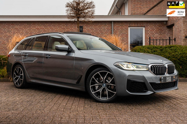 BMW 5 Serie Touring 530e Business Edition Plus M-Sport Laser Pano Memory Leder 19''