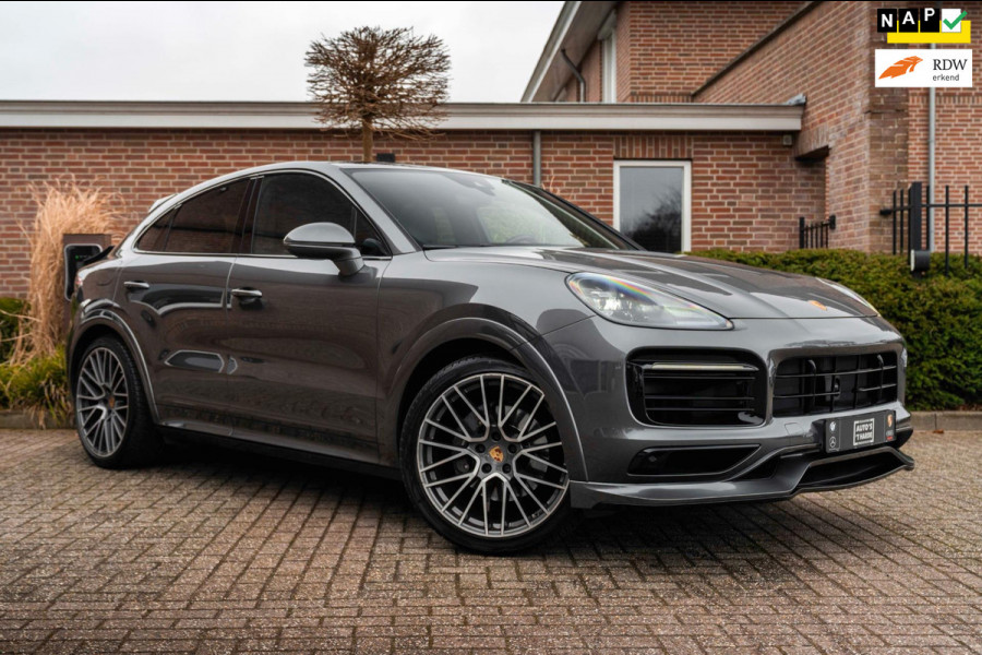 Porsche Cayenne Coupé 3.0 E-Hybrid Platinum Edition Sport Design Luchtvering Pano Soft Black Optic Close 22''