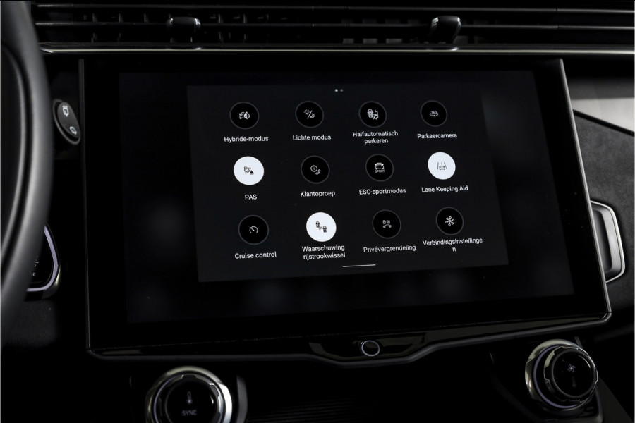 Lynk & Co 01 1.5 PHEV 261PK MY22 | 360 Camera | 7.4 kWh Boordlader | S/K-panodak | Adapt. Cruise | Memory | Elek. klep | Trekhaak | LM 20" |