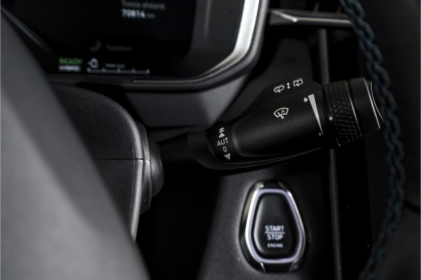 Lynk & Co 01 1.5 PHEV 261PK MY22 | 360 Camera | 7.4 kWh Boordlader | S/K-panodak | Adapt. Cruise | Memory | Elek. klep | Trekhaak | LM 20" |