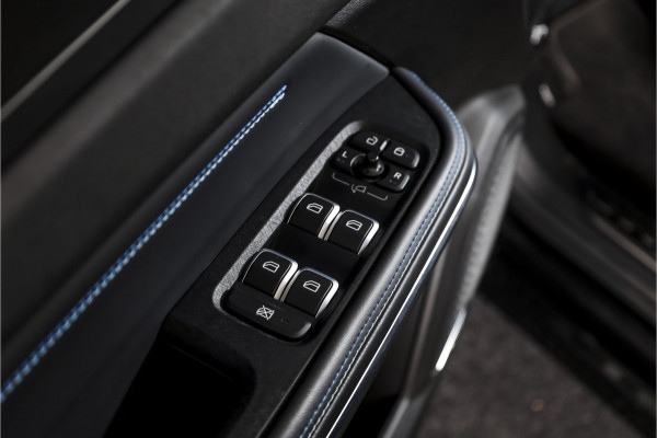 Lynk & Co 01 1.5 PHEV 261PK MY22 | 360 Camera | 7.4 kWh Boordlader | S/K-panodak | Adapt. Cruise | Memory | Elek. klep | Trekhaak | LM 20" |