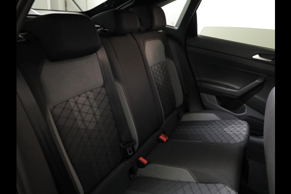 Volkswagen Taigo 1.0 TSI R-Line 110pk DSG| digital display| 17'LM-velgen| Camera| Alarm