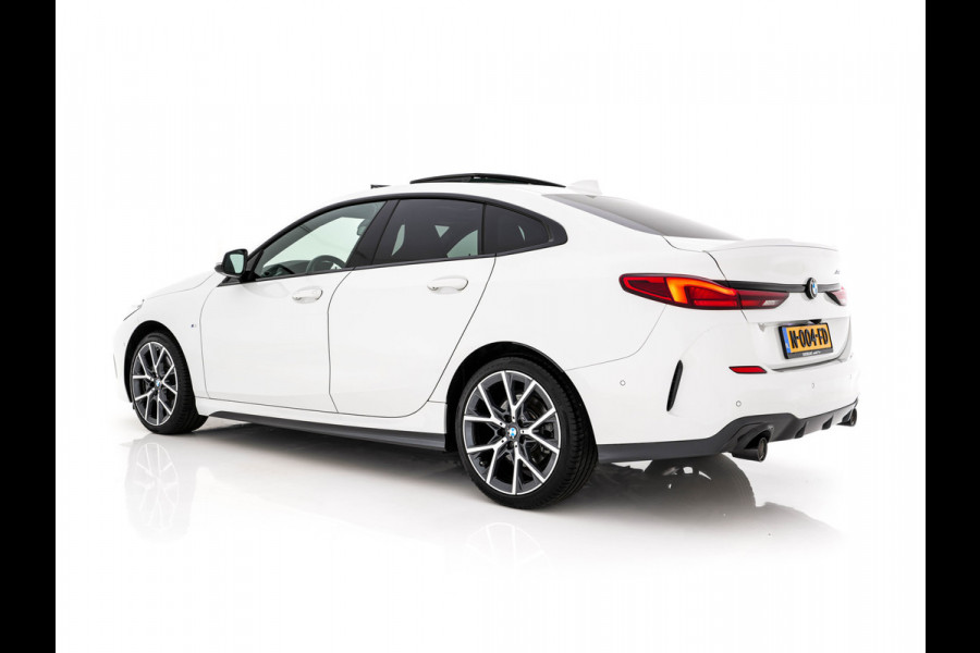 BMW 2 Serie Gran Coupé 220i M-Sportpack Business Edition (INCL-BTW) Aut. *PANO | MICROFIBRE-SPORTSEATS | FULL-LED | DIGI-COCKPIT | CAMERA | NAVI-FULLMAP | HIFI-SOUND | DAB+ | ECC | PDC | CRUISE | CARPLAY | KEYLESS | PRIVACYGLASS | 18"ALU*