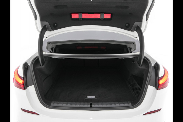 BMW 2 Serie Gran Coupé 220i M-Sportpack Business Edition (INCL-BTW) Aut. *PANO | MICROFIBRE-SPORTSEATS | FULL-LED | DIGI-COCKPIT | CAMERA | NAVI-FULLMAP | HIFI-SOUND | DAB+ | ECC | PDC | CRUISE | CARPLAY | KEYLESS | PRIVACYGLASS | 18"ALU*