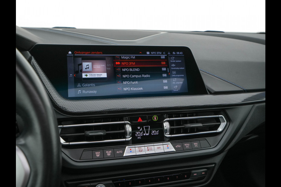 BMW 2 Serie Gran Coupé 220i M-Sportpack Business Edition (INCL-BTW) Aut. *PANO | MICROFIBRE-SPORTSEATS | FULL-LED | DIGI-COCKPIT | CAMERA | NAVI-FULLMAP | HIFI-SOUND | DAB+ | ECC | PDC | CRUISE | CARPLAY | KEYLESS | PRIVACYGLASS | 18"ALU*