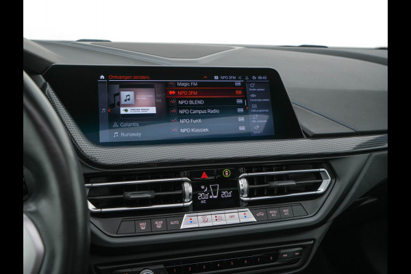 BMW 2 Serie Gran Coupé 220i M-Sportpack Business Edition (INCL-BTW) Aut. *PANO | MICROFIBRE-SPORTSEATS | FULL-LED | DIGI-COCKPIT | CAMERA | NAVI-FULLMAP | HIFI-SOUND | DAB+ | ECC | PDC | CRUISE | CARPLAY | KEYLESS | PRIVACYGLASS | 18"ALU*