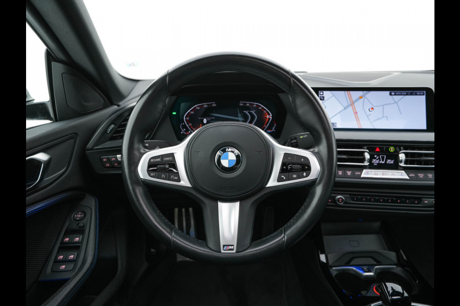 BMW 2 Serie Gran Coupé 220i M-Sportpack Business Edition (INCL-BTW) Aut. *PANO | MICROFIBRE-SPORTSEATS | FULL-LED | DIGI-COCKPIT | CAMERA | NAVI-FULLMAP | HIFI-SOUND | DAB+ | ECC | PDC | CRUISE | CARPLAY | KEYLESS | PRIVACYGLASS | 18"ALU*