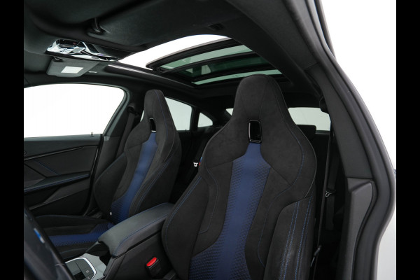 BMW 2 Serie Gran Coupé 220i M-Sportpack Business Edition (INCL-BTW) Aut. *PANO | MICROFIBRE-SPORTSEATS | FULL-LED | DIGI-COCKPIT | CAMERA | NAVI-FULLMAP | HIFI-SOUND | DAB+ | ECC | PDC | CRUISE | CARPLAY | KEYLESS | PRIVACYGLASS | 18"ALU*