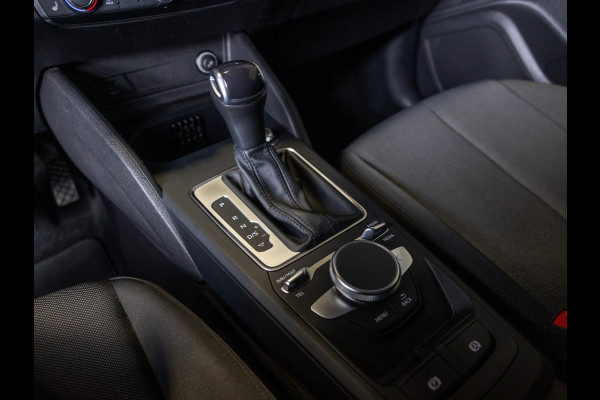 Audi Q2 35 TFSI Advanced edition / 150pk / Stoelverwarming / Adaptieve cruise control / Elektrische achterklep /
